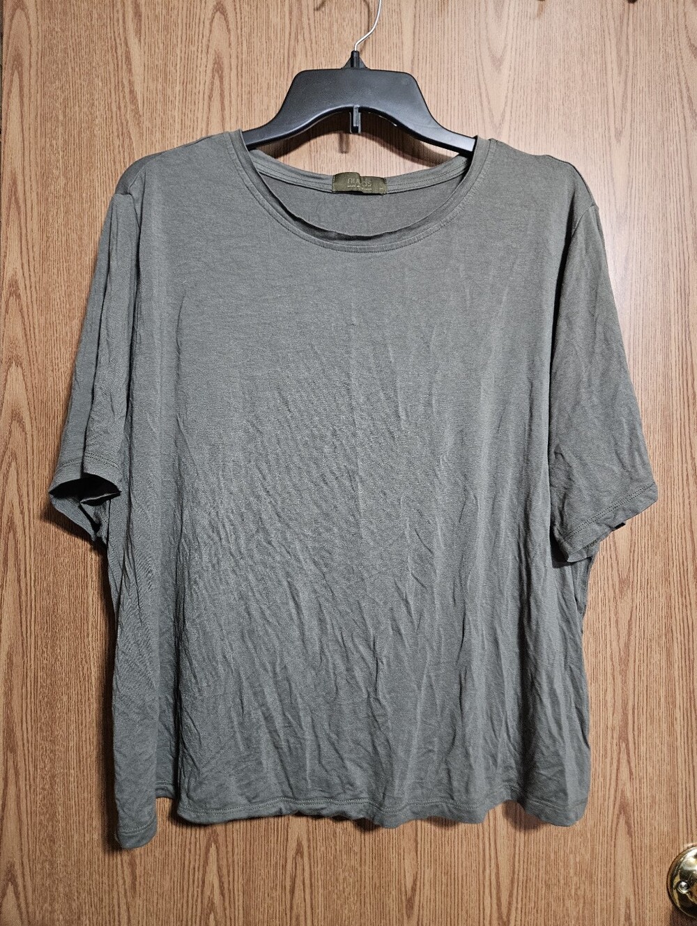 Nuuds Hunter Green Short Sleeve Super Stretchy Tee Size XL!